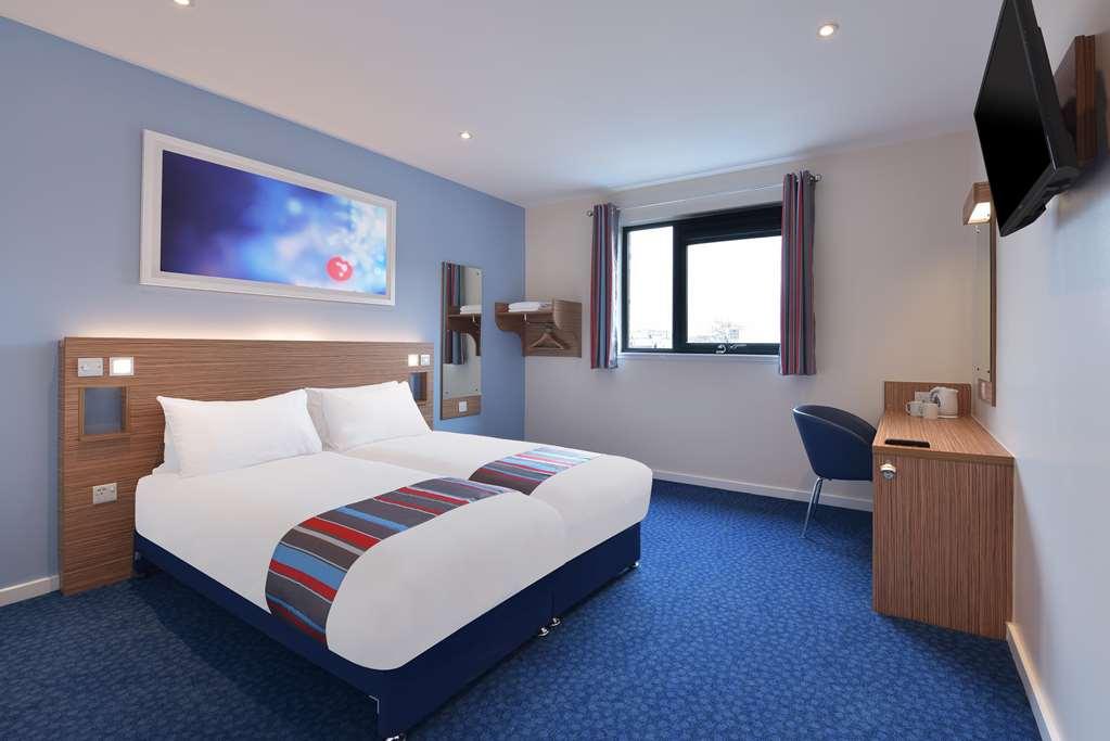 Travelodge Colwyn Bay Old Colwyn Room photo